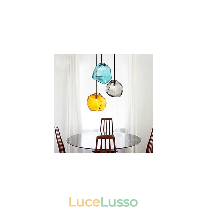 Lampada a sospensione con luce cromatica a goccia in cristallo di ghiaccio creativo con diamanti