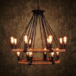 Lampada a sospensione in metallo con pittura tradizionale classica rustica, stile lodge, vintage, retrò.