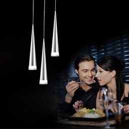 Lampada a sospensione moderna in metallo cromato contemporaneo