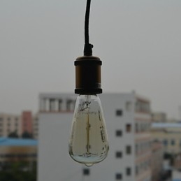 Lampada a sospensione in metallo con pittura di campagna