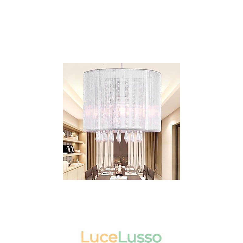 Lampadario in cristallo con tessuto argentato